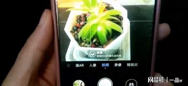 按钮拍出的照片好看又清晰用手机拍照时一定打开这个(图3)