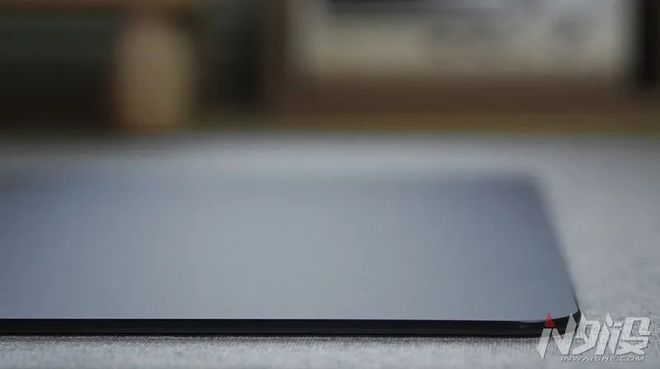 s玻璃鼠标垫上手简评雷柏V10 Glas(图2)